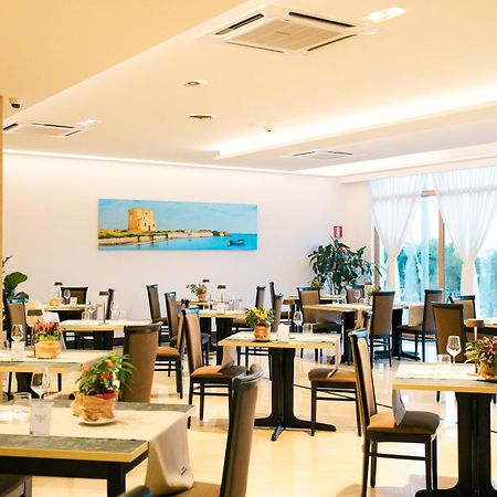 Hotel Scoglio Degli Achei Torre Santa Sabina Kültér fotó